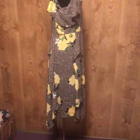 Pretty Flowing Dress by INC International Concepts Size 12 - Picture 14 of 17